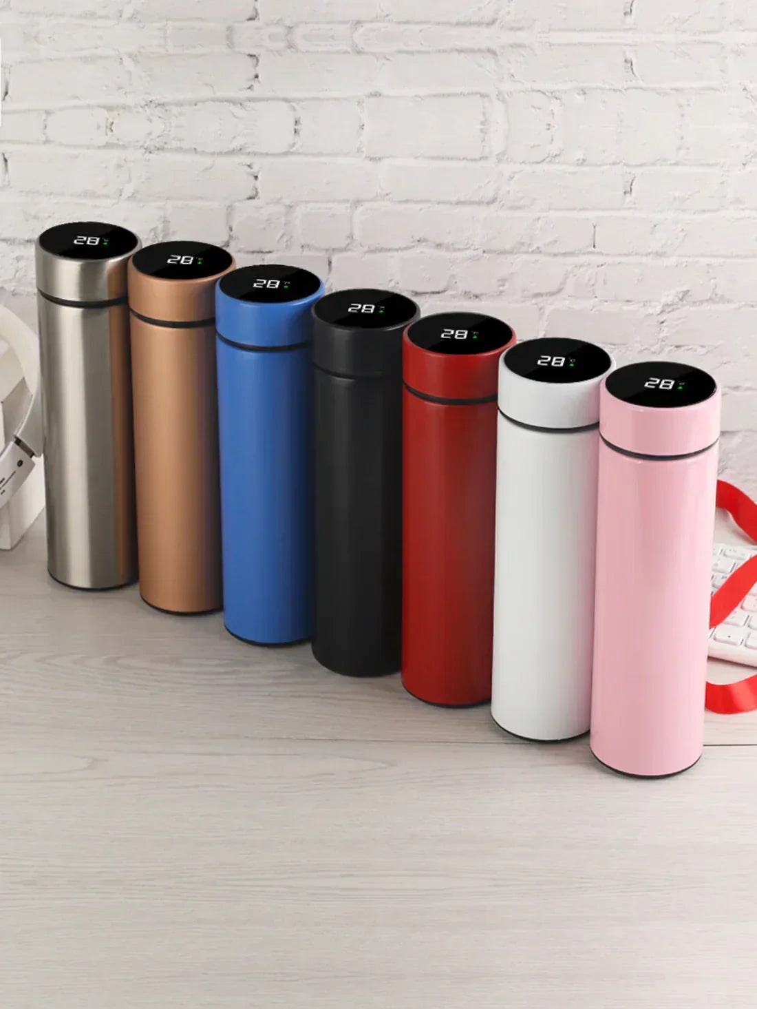 Smart Temperature Display Bottle – LED Lid – product image 3